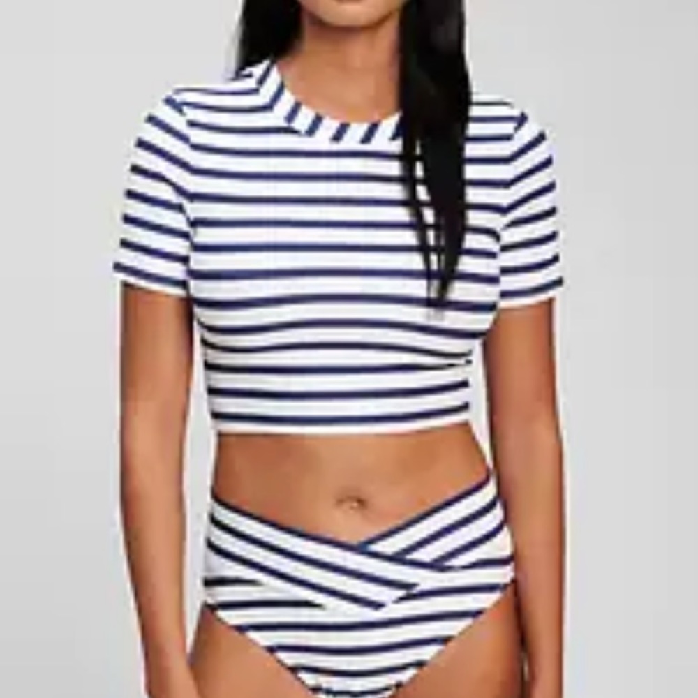 New GAP Navy and white striped Crop Rashguard